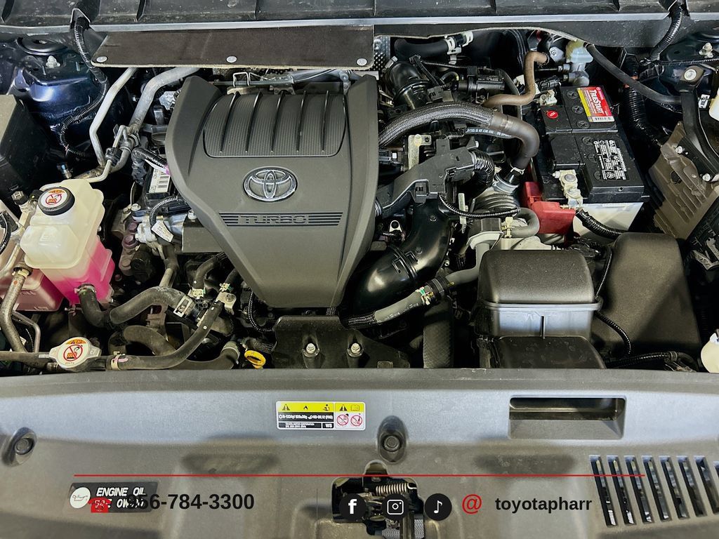 Used 2023 Toyota Highlander XLE FWD image 30