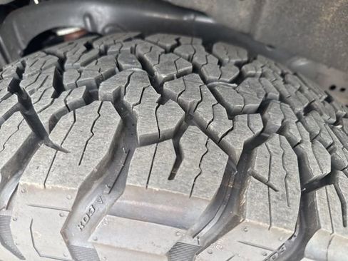 Used 2025 Ford Ranger Raptor image 7