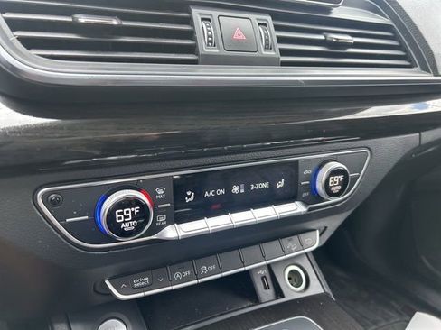 Used 2018 Audi Q5 2.0T Premium image 34