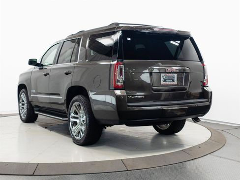 Used 2019 GMC Yukon SLT w/ Premium Edition AWD/4WD image 9
