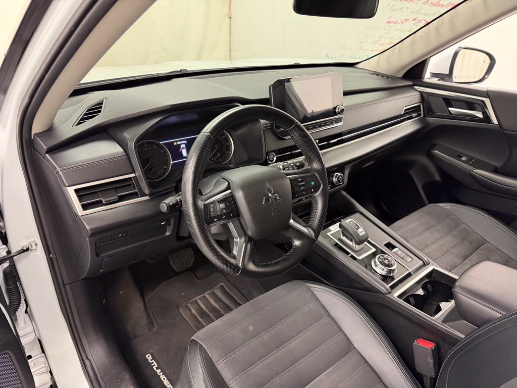 Used 2024 Mitsubishi Outlander SE FWD image 22