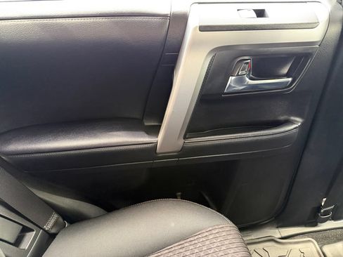 Used 2022 Toyota 4Runner Trail Special Edition AWD/4WD image 40