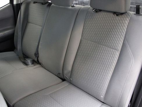 Used 2020 Toyota Tacoma SR5 AWD/4WD image 19