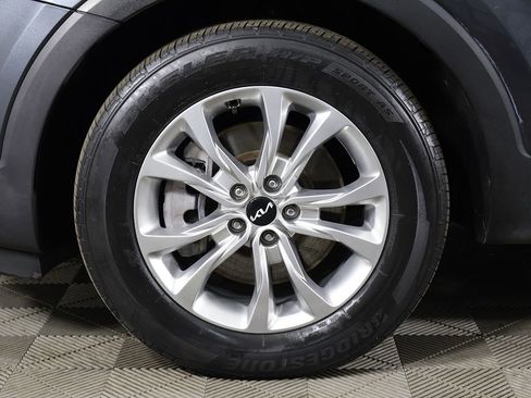 Used 2022 Kia Telluride LX AWD/4WD image 21