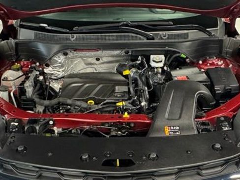 Used 2025 Chevrolet Trax LT w/ LT Convenience Package image 25