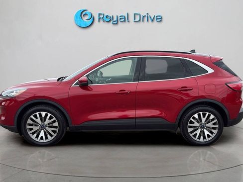 Used 2020 Ford Escape Titanium w/ Titanium Premium Package 2.0 AWD/4WD image 3