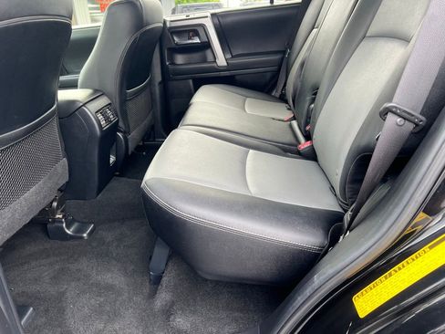 Used 2021 Toyota 4Runner SR5 Premium AWD/4WD image 19