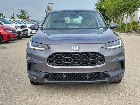 Used 2025 Honda HR-V LX image 2