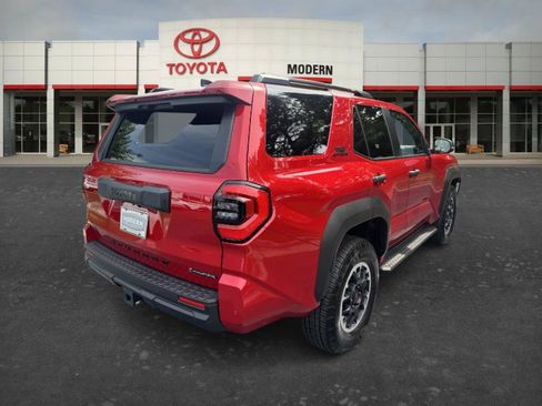 Certified 2026 Toyota 4Runner TRD Off-Road AWD/4WD image 5