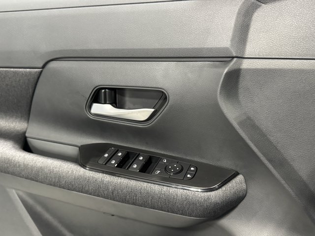 New 2026 Nissan Kicks SV w/ SV Premium Package AWD/4WD image 9