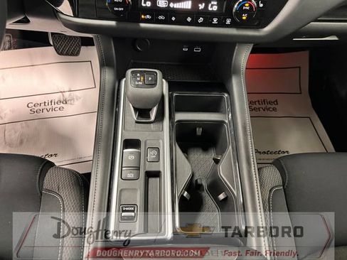 Used 2025 Nissan Pathfinder SV FWD image 51