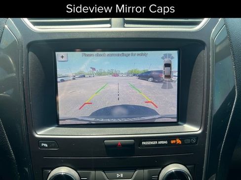 Used 2019 Ford Explorer XLT w/ Equipment Group 202A AWD/4WD image 23