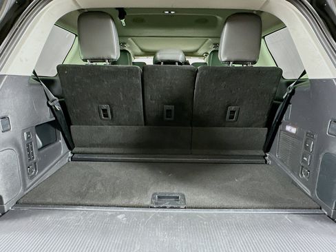 Used 2025 Ford Expedition Active AWD/4WD image 31