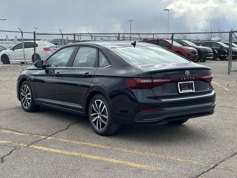 New 2026 Volkswagen Jetta SE FWD image 3