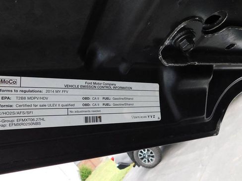 Used 2014 Ford F250 Lariat w/ Lariat Interior Package AWD/4WD image 27