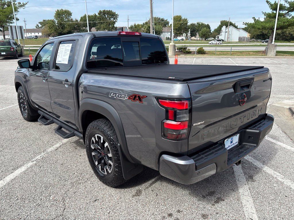 Used 2022 Nissan Frontier PRO-4X AWD/4WD image 6