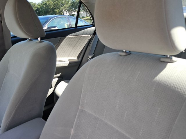 Used 2013 Toyota Corolla L FWD image 14