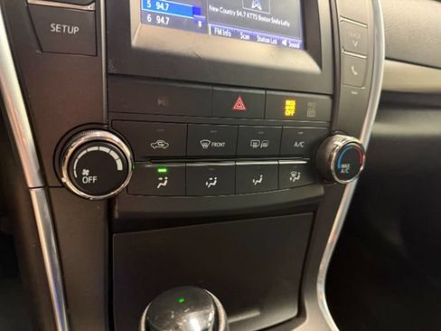 Used 2016 Toyota Camry LE FWD image 16