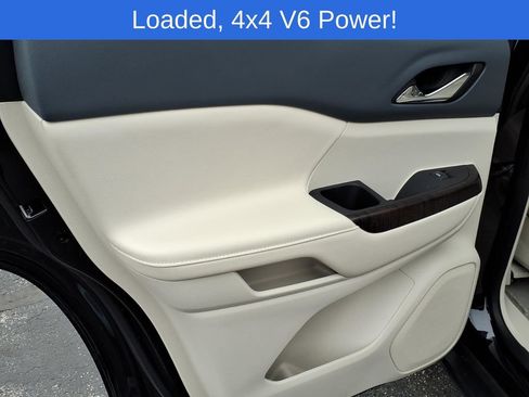 Used 2023 GMC Acadia Denali w/ Denali Ultimate Package AWD/4WD image 16