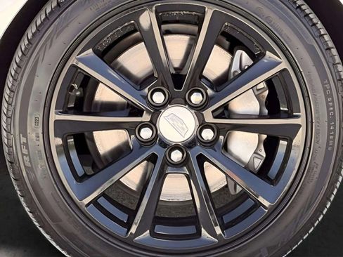 Used 2018 Cadillac CTS Luxury RWD image 39