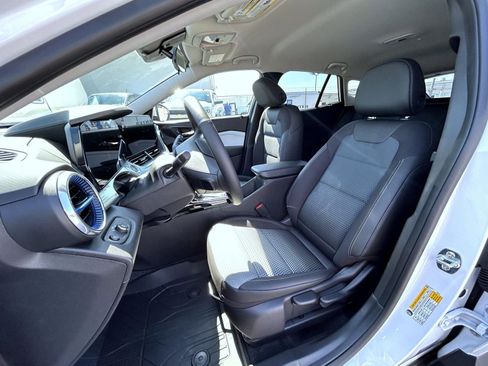 New 2026 Chevrolet Trax LT w/ Driver Confidence Package image 10