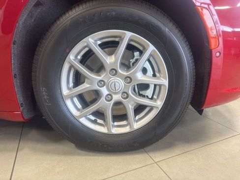 New 2025 Chrysler Pacifica Select image 39