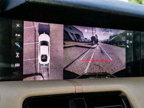 Used 2022 Porsche Taycan image 22