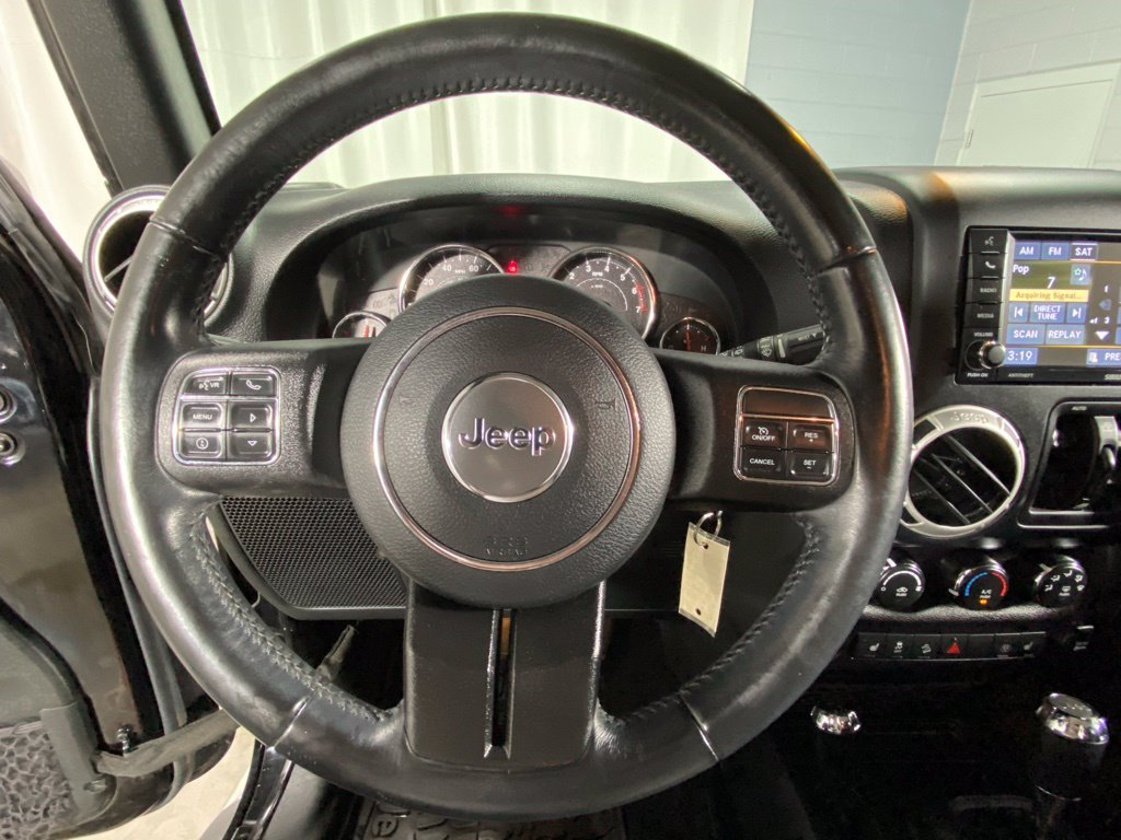 Used 2018 Jeep Wrangler Unlimited Rubicon w/ Cold Weather Group AWD/4WD image 20