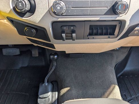 Used 2013 Ford F250 XLT w/ XLT Value Pkg AWD/4WD image 14