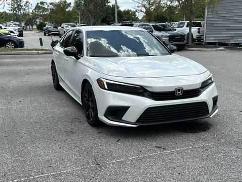 Used 2024 Honda Civic Sport image 8