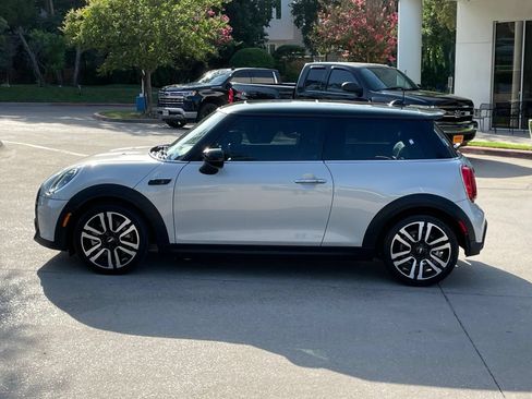 Used 2023 MINI Cooper S FWD image 3