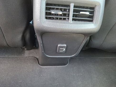 Certified 2022 Chevrolet Equinox LS image 11