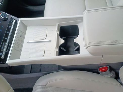 Used 2025 Hyundai Santa Fe SEL image 23