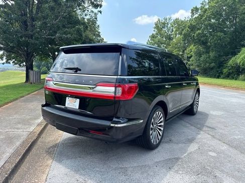 Used 2018 Lincoln Navigator Reserve AWD/4WD image 8