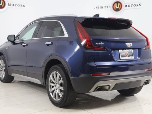 Used 2020 Cadillac XT4 Premium Luxury w/ Cold Weather Package FWD image 4
