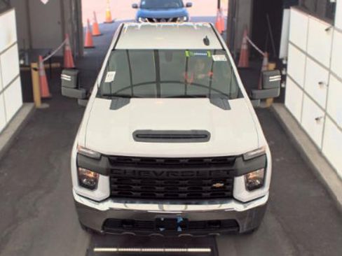 Used 2023 Chevrolet Silverado 2500 W/T w/ WT Convenience Package AWD/4WD image 2