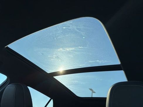 Used 2024 Chevrolet Blazer EV LT image 35