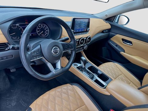 Used 2022 Nissan Sentra SV w/ SV Premium Package FWD image 7