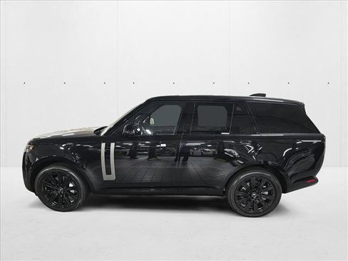 New 2025 Land Rover Range Rover SE image 8