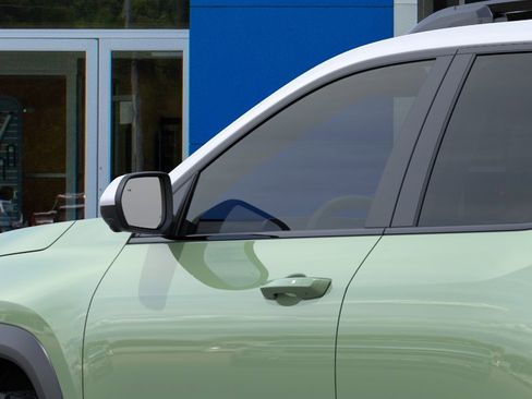 New 2026 Chevrolet Equinox ACTIV w/ Convenience Package III FWD image 12