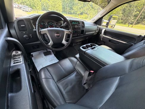 Used 2014 GMC Sierra 2500 SLE w/ SLE Preferred Package AWD/4WD image 24