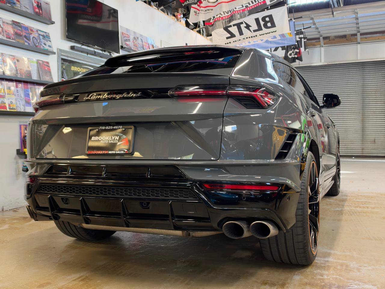 Used 2024 Lamborghini Urus S AWD/4WD image 7