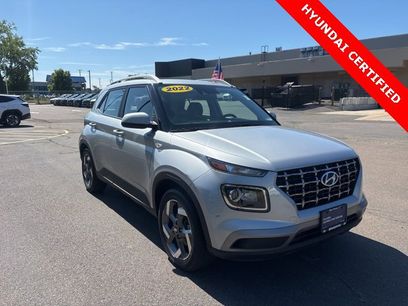 Used 2022 Hyundai Venue SEL w/ Cargo Package