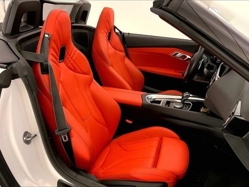 Used 2023 BMW Z4 M40i w/ Premium Package RWD image 6