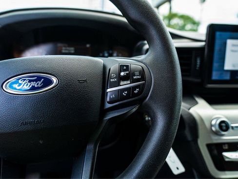 Used 2021 Ford Explorer 2WD image 13