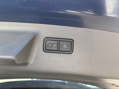 Used 2025 Hyundai Santa Fe SEL FWD image 22