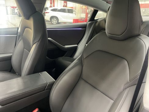 Used 2025 Tesla Model 3 Long Range image 9