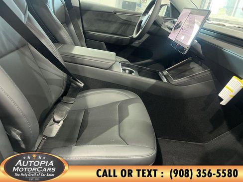 Used 2026 Tesla Model Y 2WD image 11