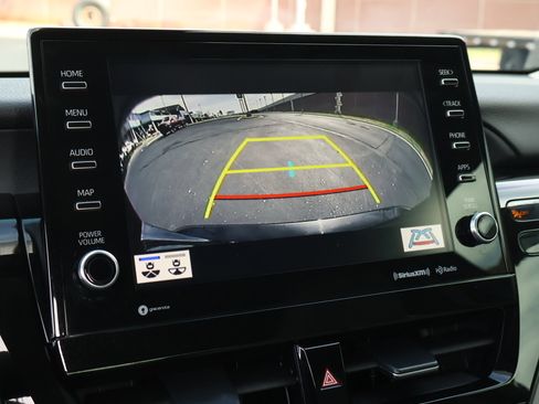 Used 2023 Toyota Camry XLE w/ Cold Weather Package image 21