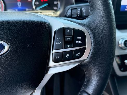 Used 2023 Ford Explorer XLT w/ Equipment Group 202A AWD/4WD image 16